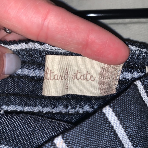 Crop top - Picture 2 of 2